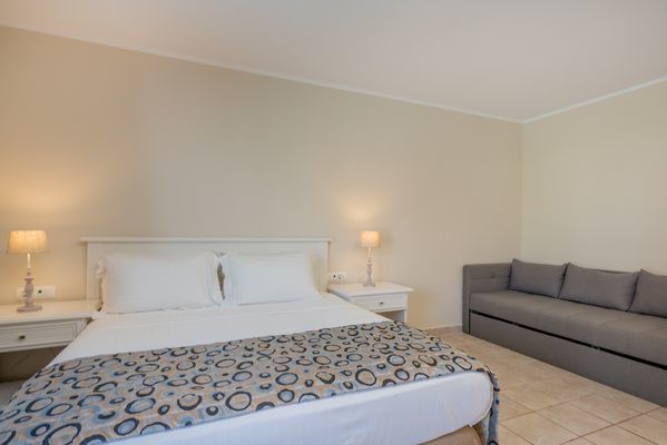 JUNIOR_SUITE_SWIM_UP_-1