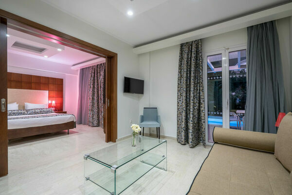 SUITE_PRIVATE_POOL